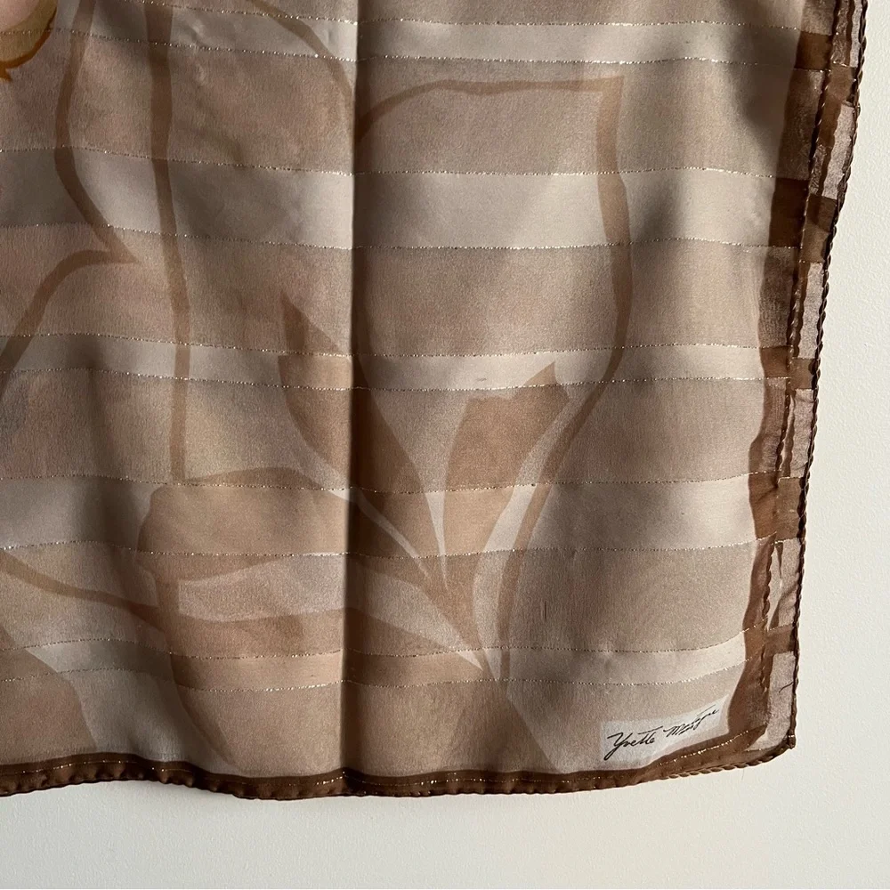 Vintage Yvette Montagne Paris Scarf Floral Print Metallic Threads 34’’ X 34’’ - Picture 9 of 10